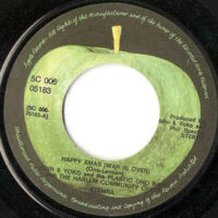 John & Yoko / The Plastic Ono Band With The Harlem Community Choir - Happy Xmas (War Is Over)